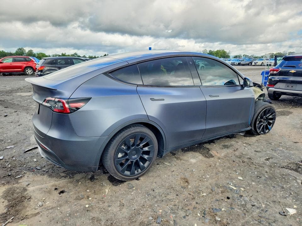 2023 TESLA MODEL Y 3