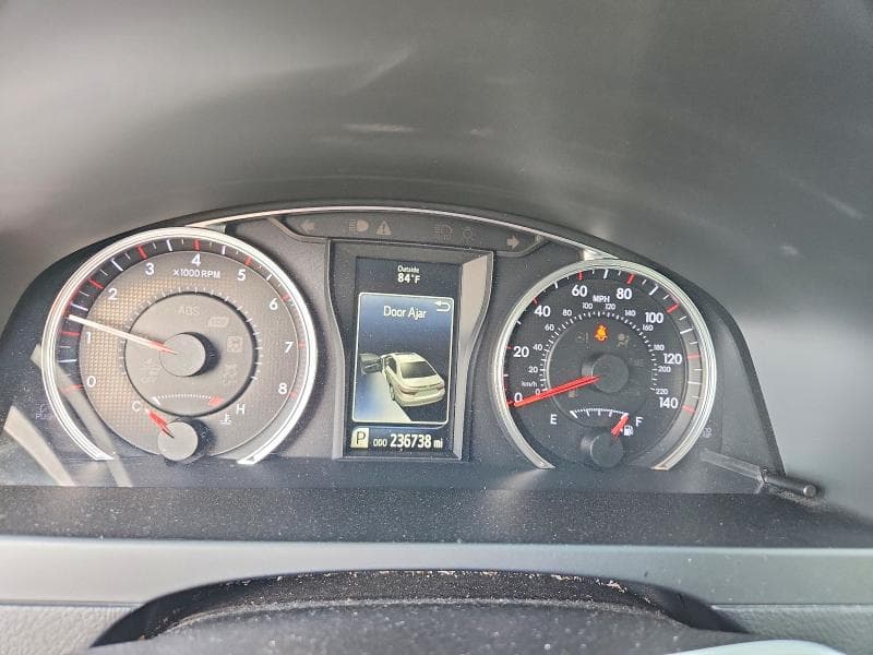 2017 TOYOTA CAMRY SE 9