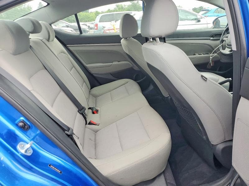 2017 HYUNDAI ELANTRA SE 10