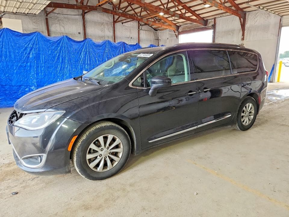 2019 CHRYSLER PACIFICA TOURING L - 1