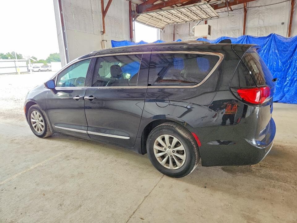 2019 CHRYSLER PACIFICA TOURING L 2