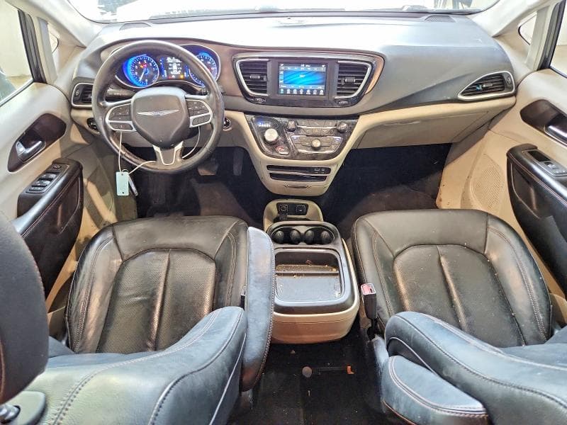 2019 CHRYSLER PACIFICA TOURING L 8