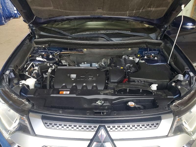2020 MITSUBISHI OUTLANDER SE 12