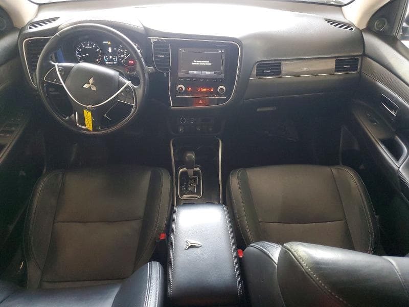 2020 MITSUBISHI OUTLANDER SE 8