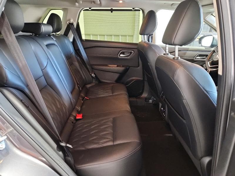 2024 NISSAN ROGUE PLATINUM 11