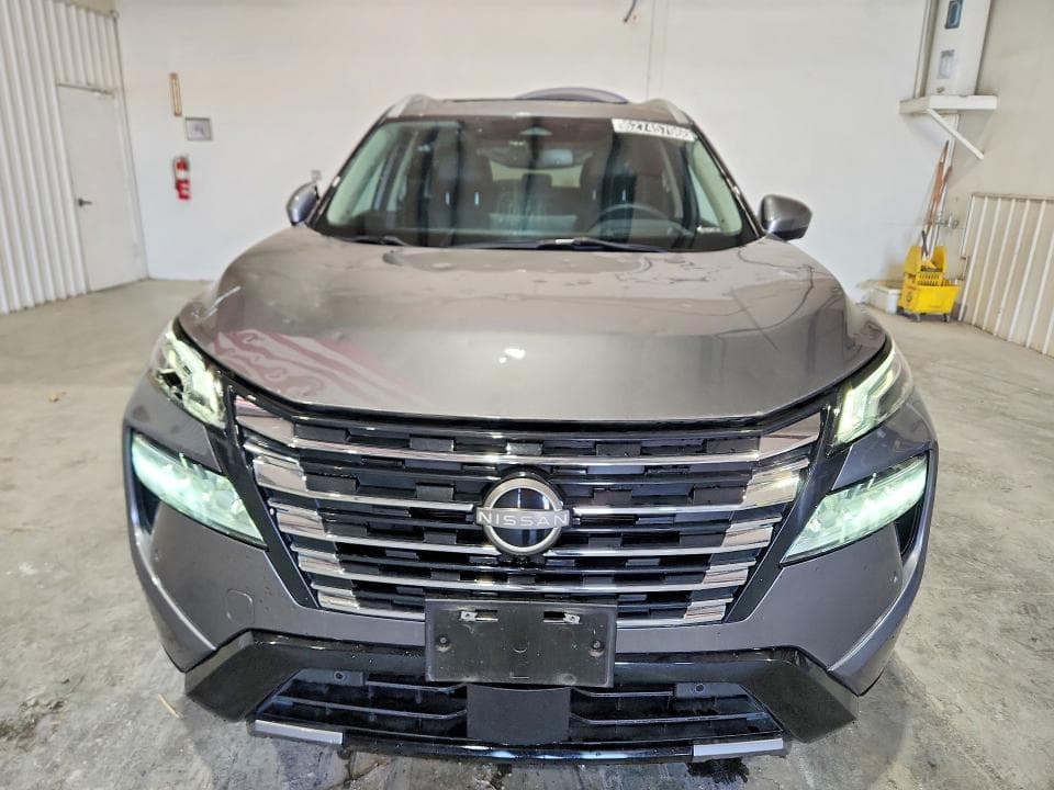 2024 NISSAN ROGUE PLATINUM 5