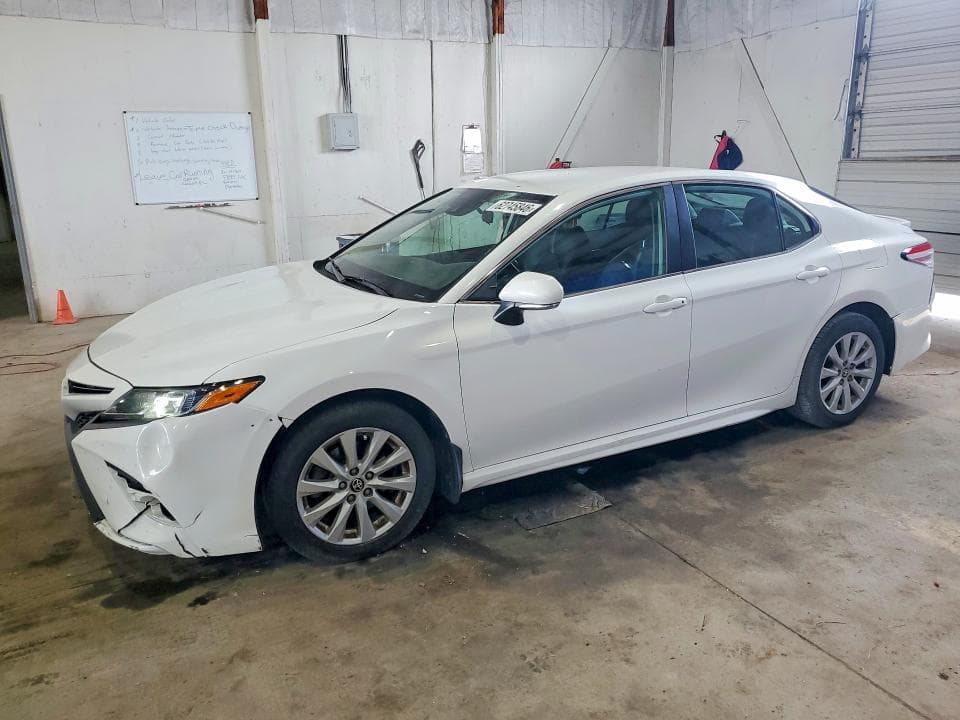 2020 TOYOTA CAMRY SE - 1