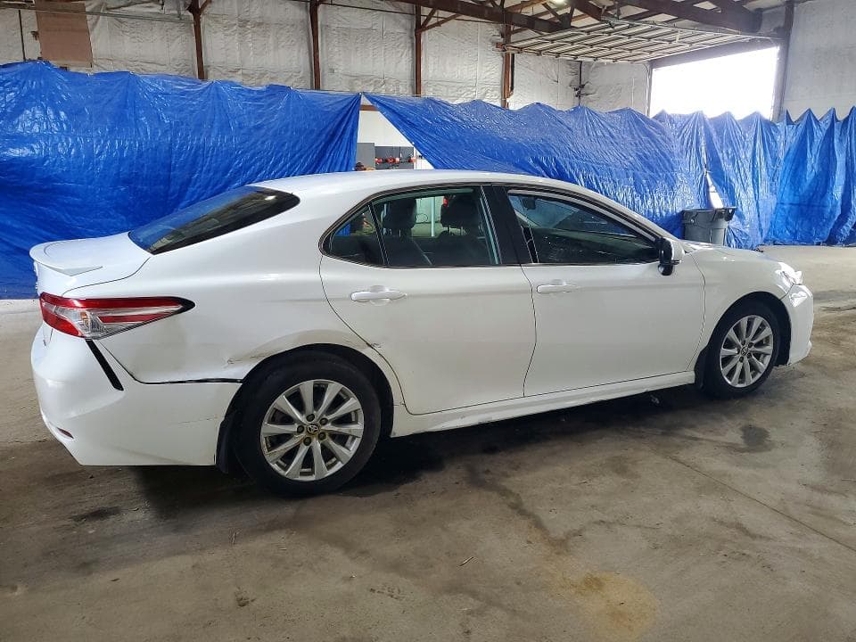 2020 TOYOTA CAMRY SE 3