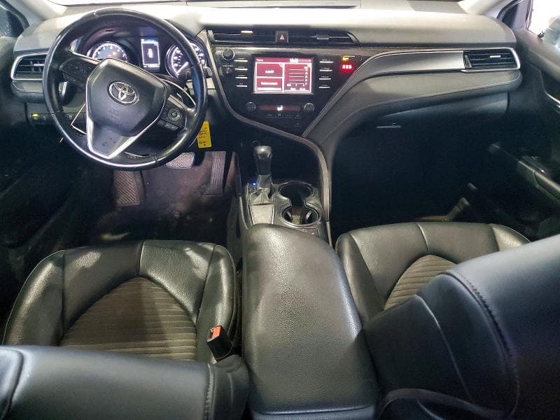 2020 TOYOTA CAMRY SE 8