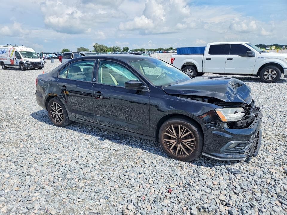 2018 VOLKSWAGEN JETTA SE 4