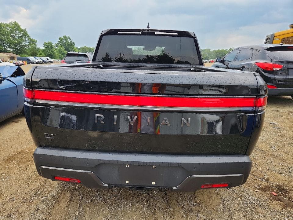 2025 RIVIAN R1T ADVENTURE 6