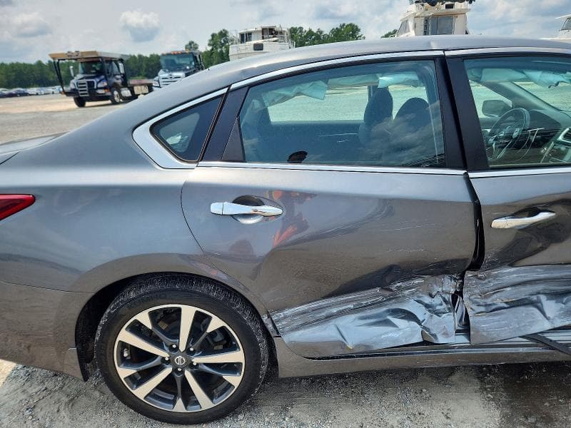 2017 NISSAN ALTIMA 2.5 SR 10