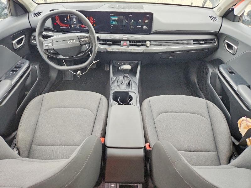 2025 KIA K4 LXS 8