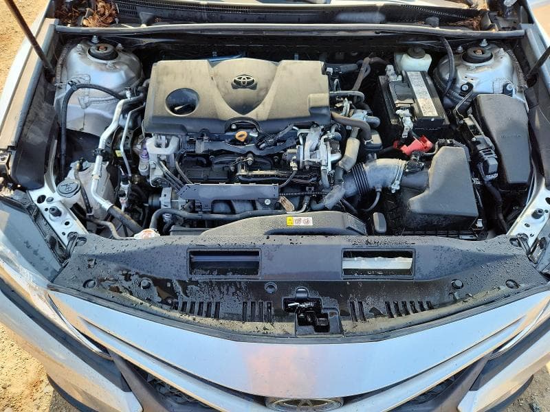2019 TOYOTA CAMRY SE 11