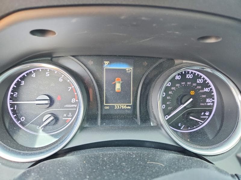 2019 TOYOTA CAMRY SE 9