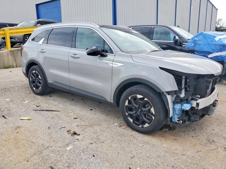 2024 KIA SORENTO S 4