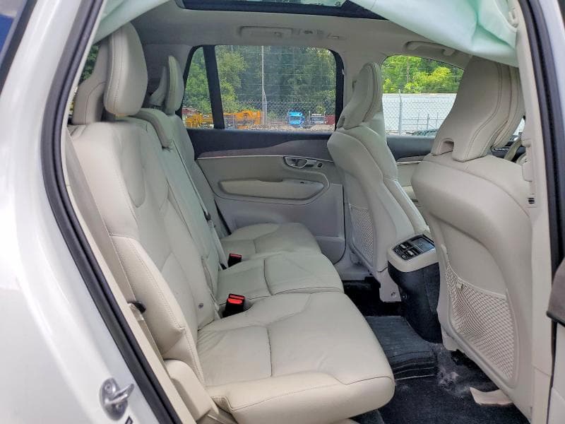 2023 VOLVO XC90 PLUS 11