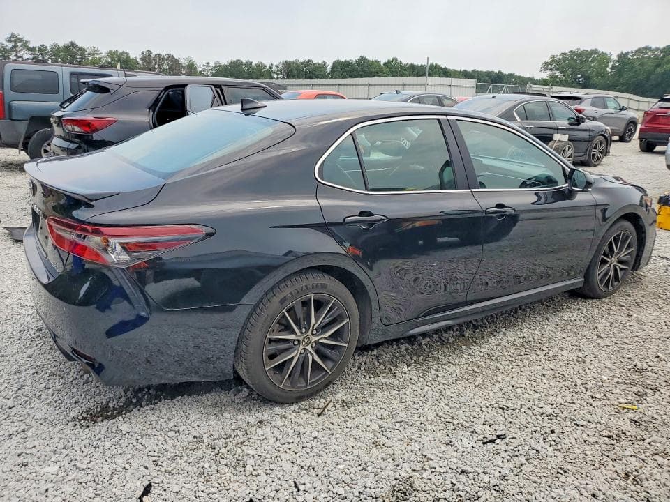 2024 TOYOTA CAMRY SE 3