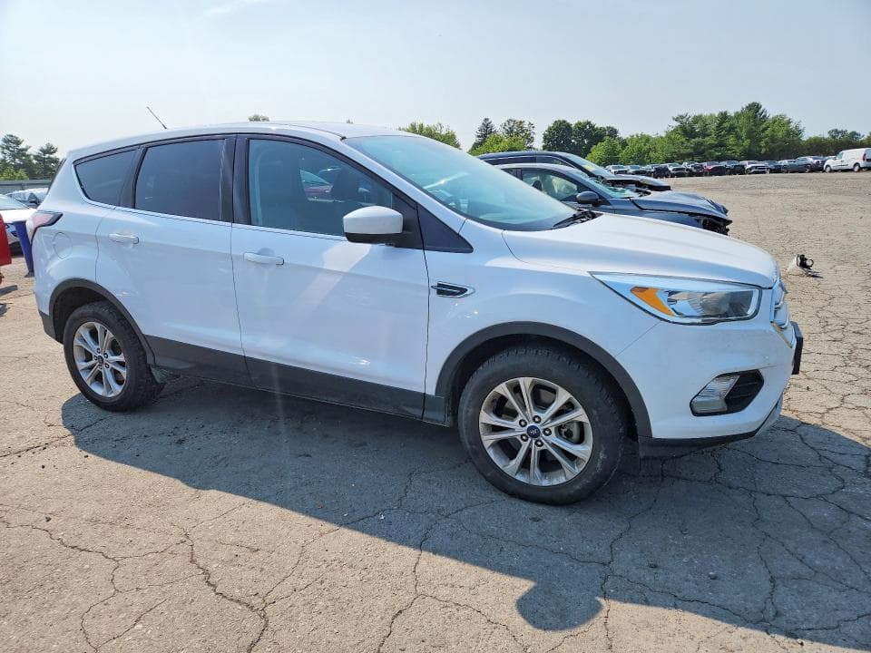 2018 FORD ESCAPE SE SE 4