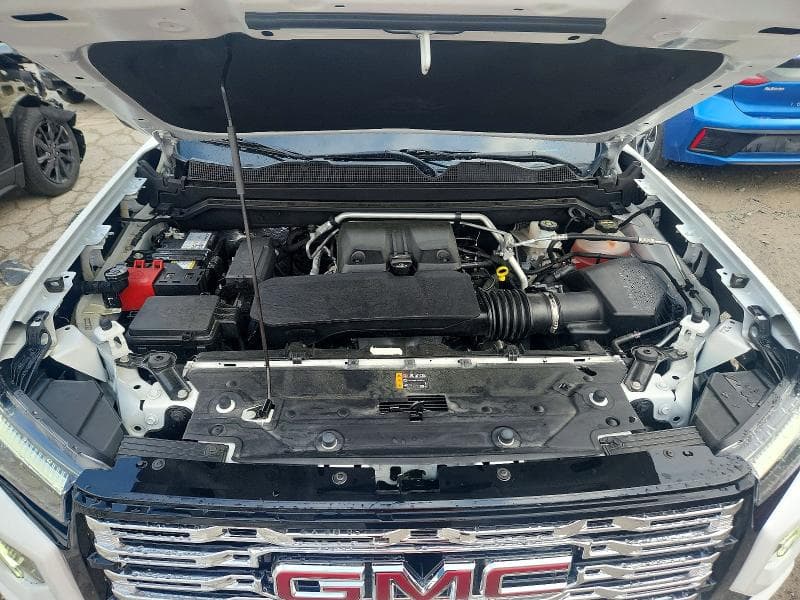 2024 GMC CANYON DENALI 11