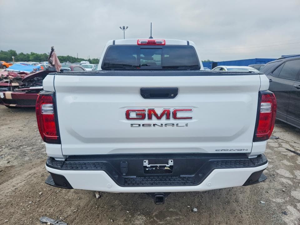 2024 GMC CANYON DENALI 6