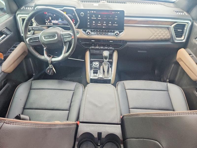 2024 GMC CANYON DENALI 8