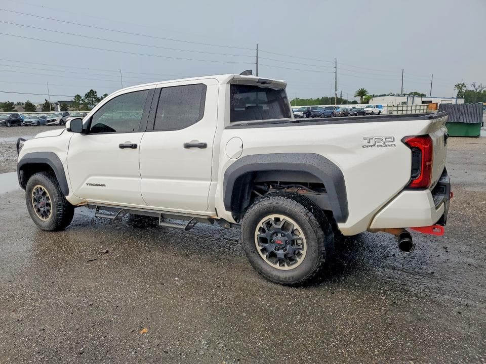 2024 TOYOTA TACOMA TRD OFF-ROAD 2
