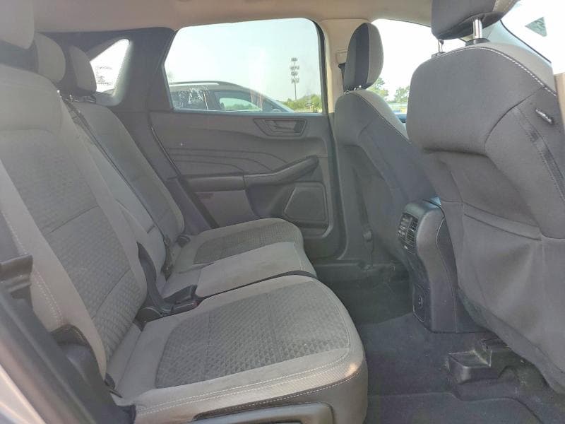 2022 FORD ESCAPE SE 11