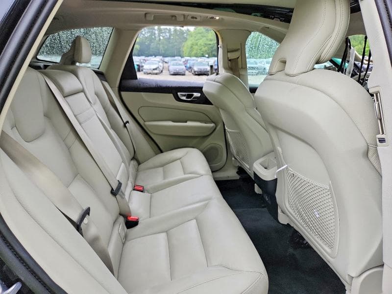 2019 VOLVO XC60 T5 11