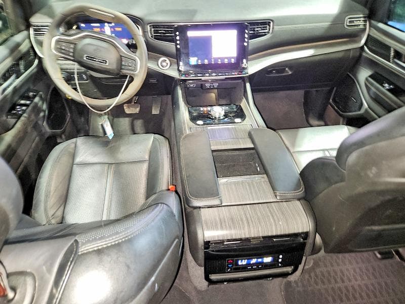 2024 JEEP WAGONEER L SERIES II 8