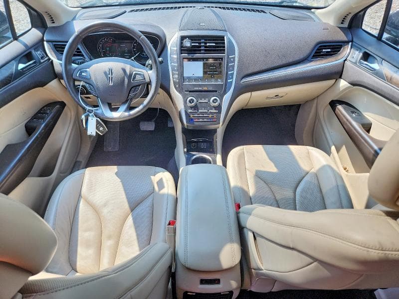 2017 LINCOLN MKC RESERVE 8