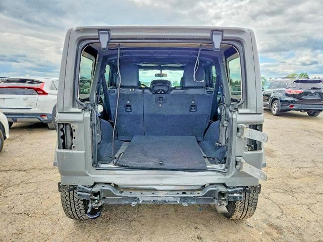 2021 JEEP WRANGLER UNLIMITED SAHARA 6