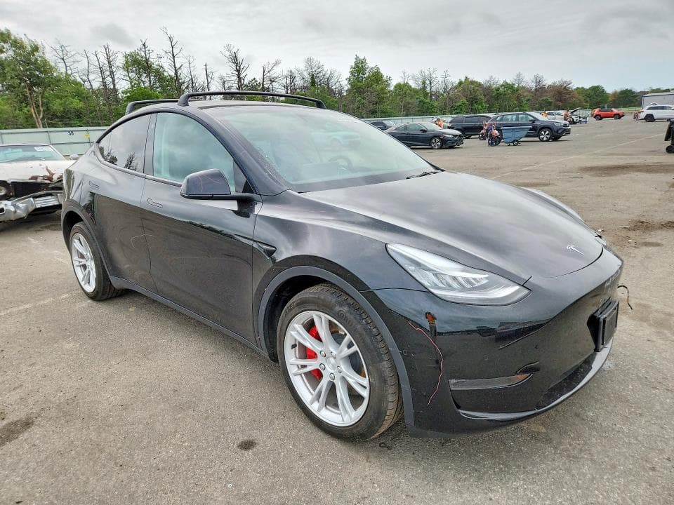 2022 TESLA MODEL Y 4