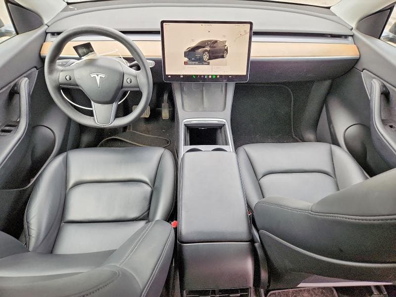 2022 TESLA MODEL Y 8