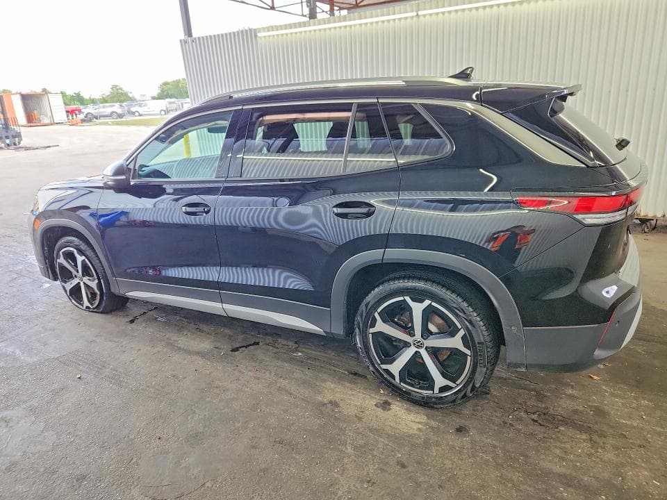 2026 VOLKSWAGEN TIGUAN SE 2
