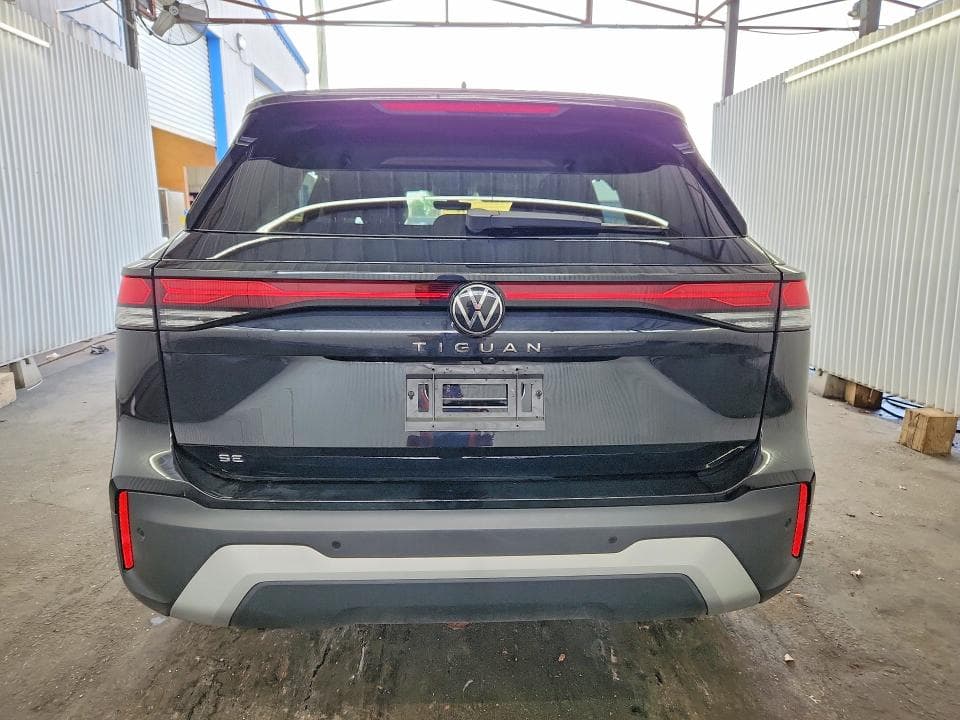 2026 VOLKSWAGEN TIGUAN SE 6