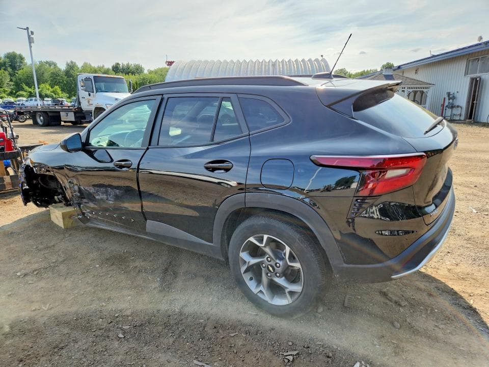 2025 CHEVROLET TRAX 1LT 2