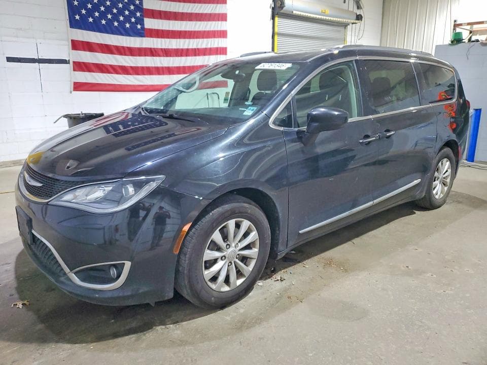 2018 CHRYSLER PACIFICA TOURING L - 1