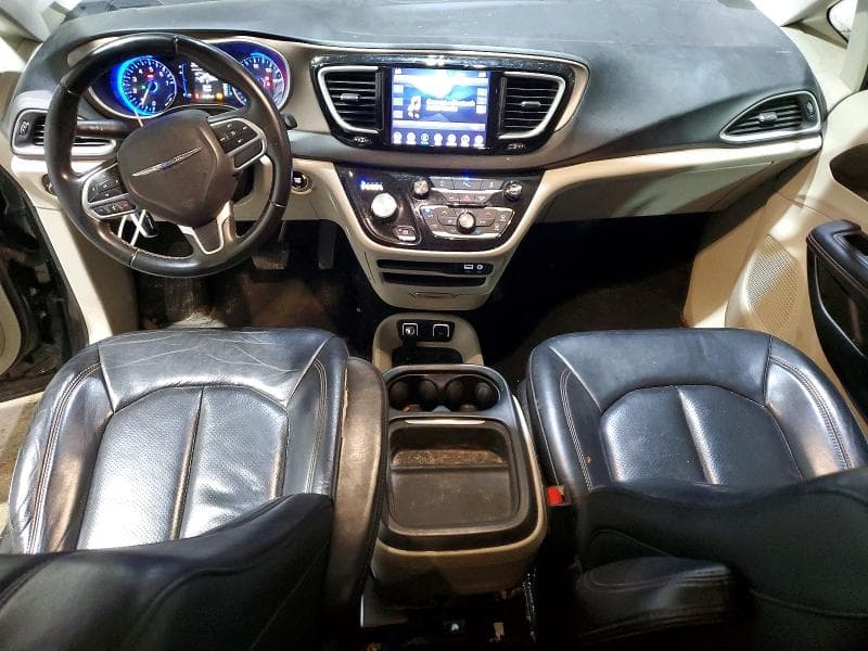 2018 CHRYSLER PACIFICA TOURING L 8