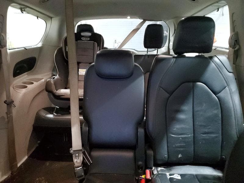 2018 CHRYSLER PACIFICA TOURING L 10