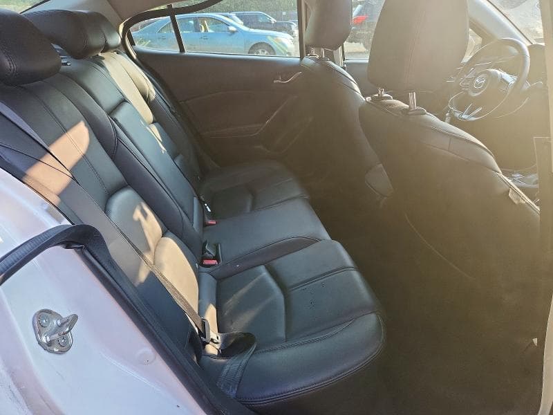 2018 MAZDA 3 TOURING 10