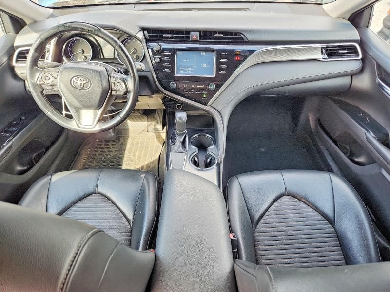 2018 TOYOTA CAMRY SE 8