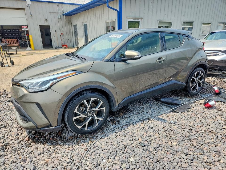 2021 TOYOTA C-HR XLE - 1