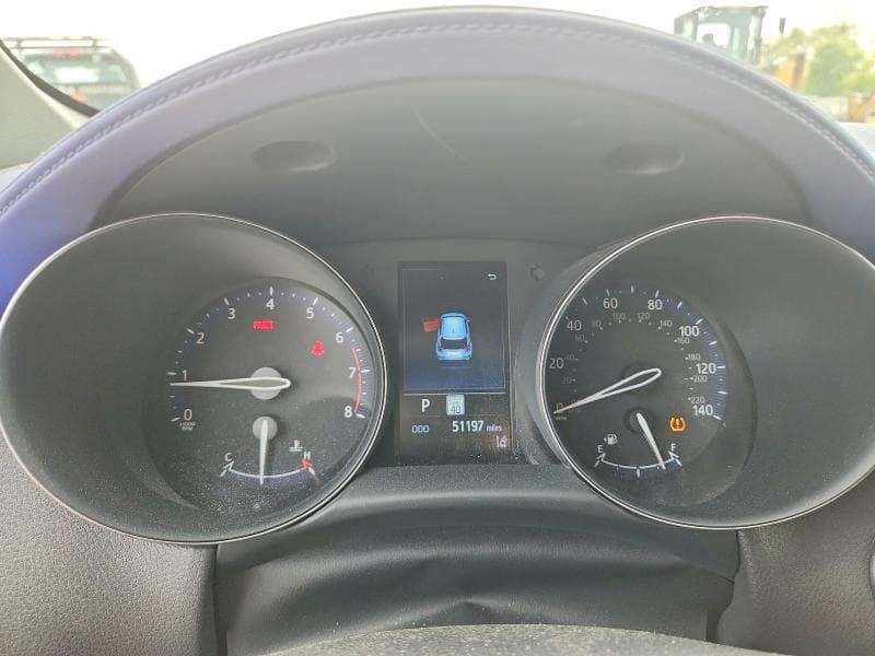 2021 TOYOTA C-HR XLE 9