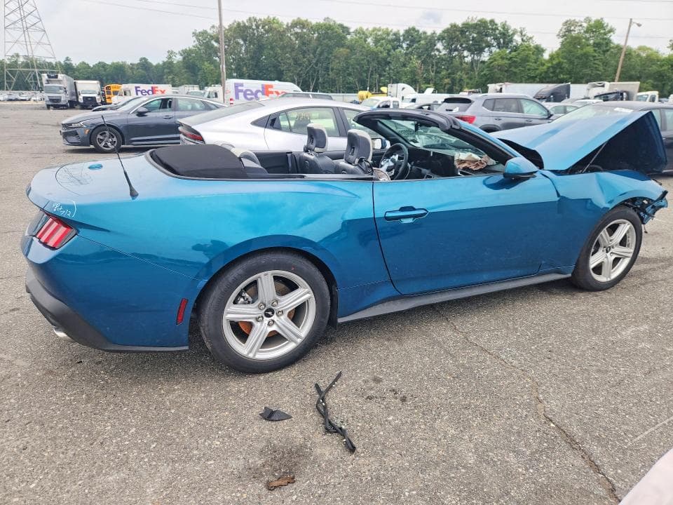 2026 FORD MUSTANG 3