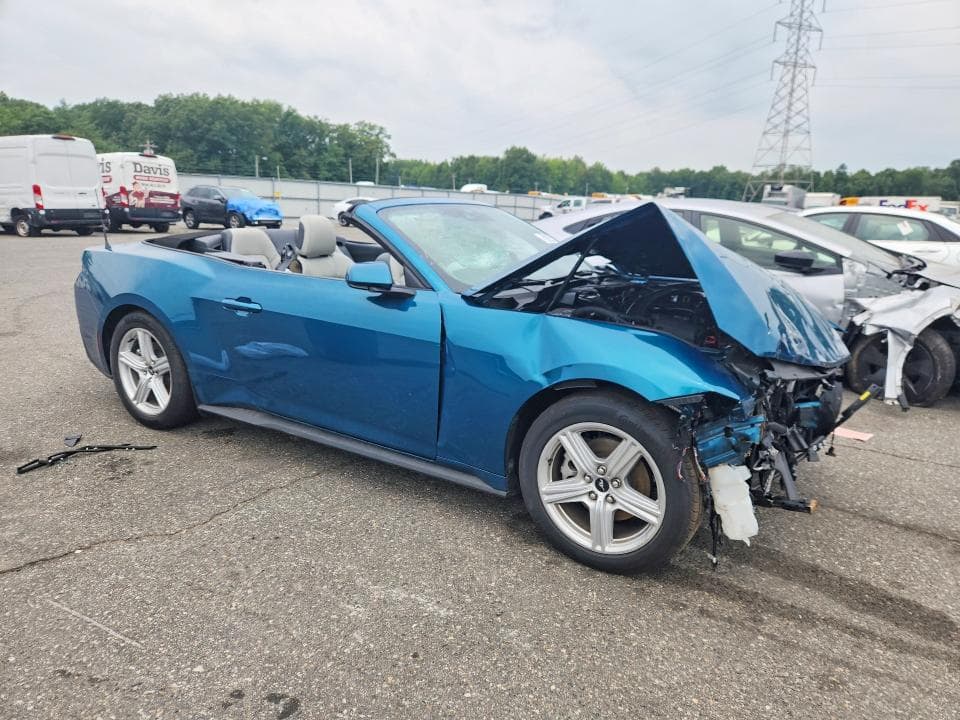 2026 FORD MUSTANG 4