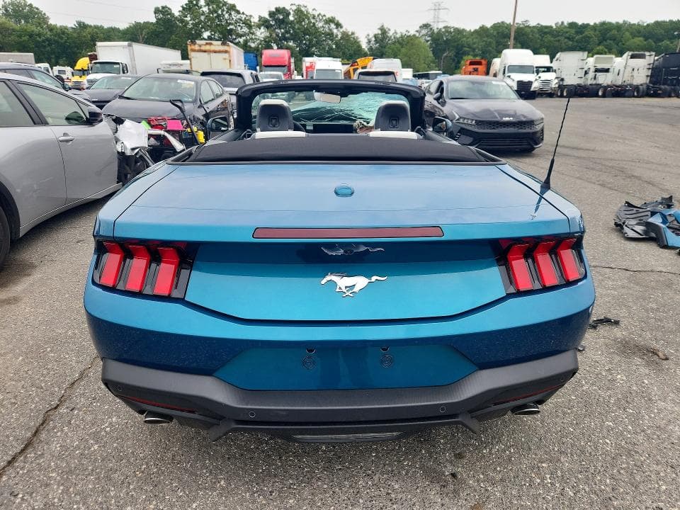 2026 FORD MUSTANG 6