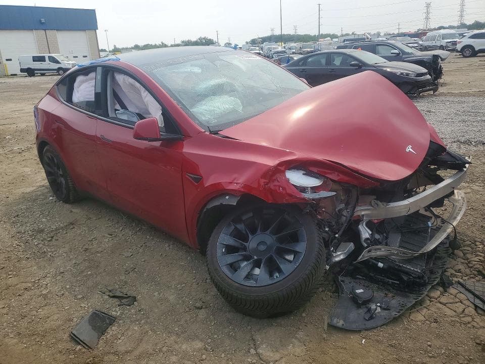 2023 TESLA MODEL Y 4