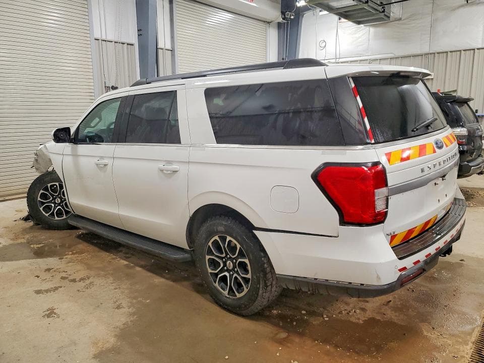 2022 FORD EXPEDITION MAX XLT 2