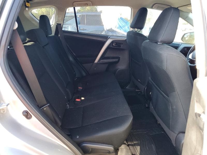 2018 TOYOTA RAV4 LE 11